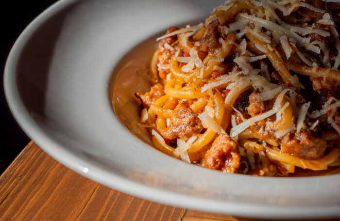 Pici su Crema di Melanzane con Salsiccia e Pecorino